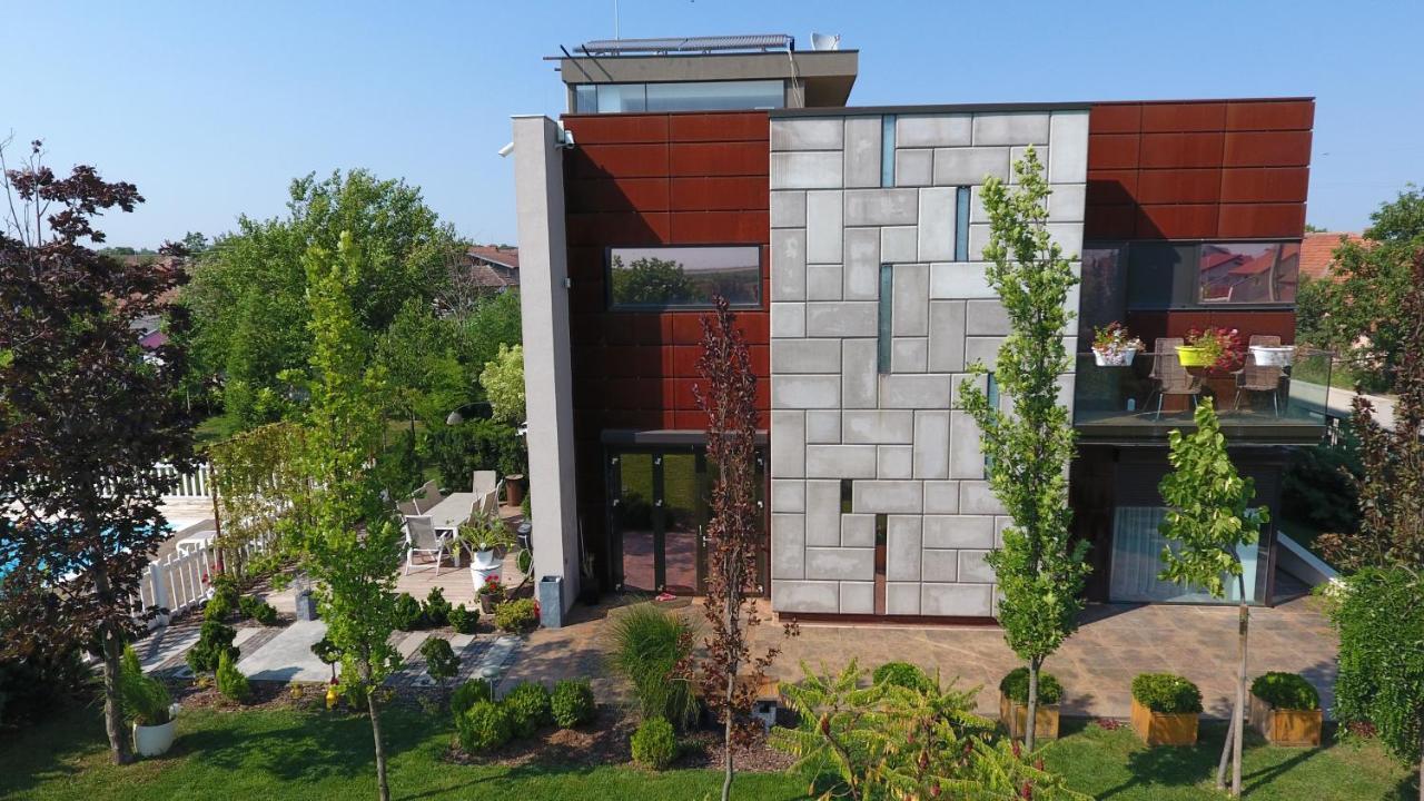 Kubiq Residence Giarmata 외부 사진